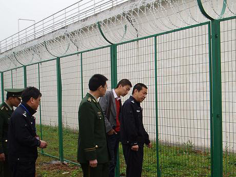 监狱刺绳护栏